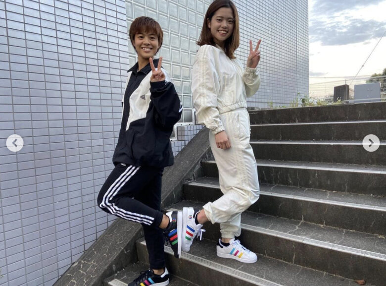 長谷川唯選手の私服姿の画像