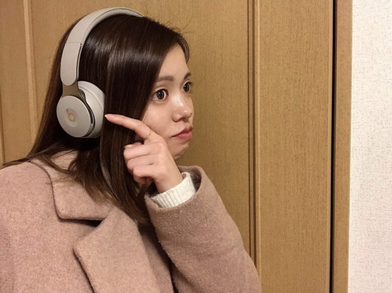 長谷川唯選手の私服姿の画像