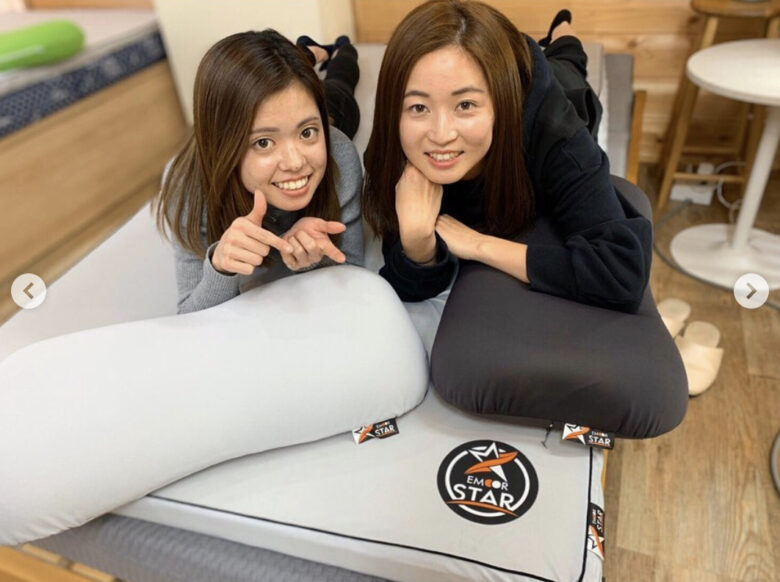 長谷川唯選手の私服姿の画像