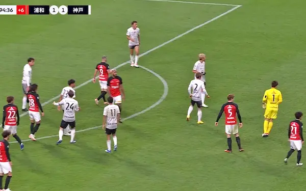 【動画】浦和レッズ対ヴィッセル神戸の試合で誤審疑惑!審判は誰?オフサイドではない?