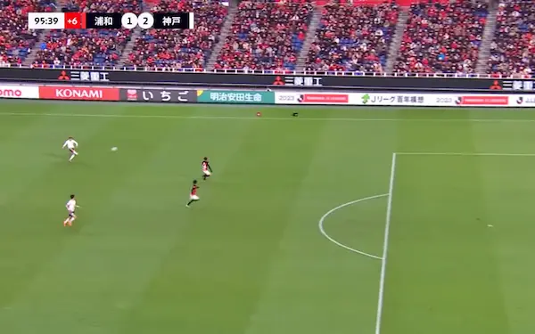 【動画】浦和レッズ対ヴィッセル神戸の試合で誤審疑惑!審判は誰?オフサイドではない?