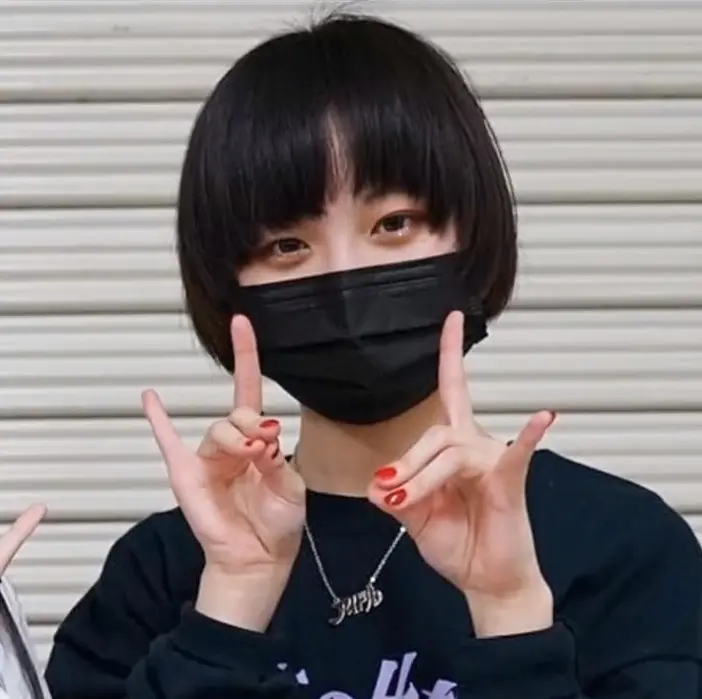 Ado(アド)が素顔を解禁?顔バレ写真12連発