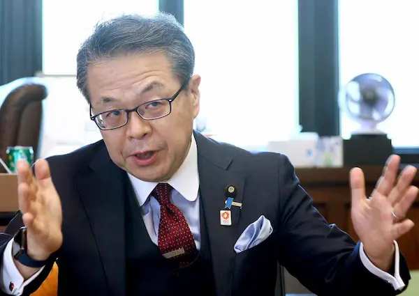 世耕弘成の身長は何cm?