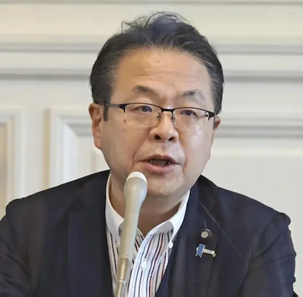 世耕弘成の身長について