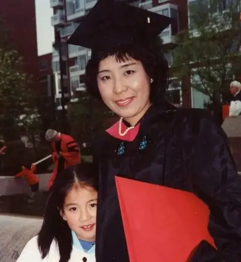 上川陽子の長女・真希