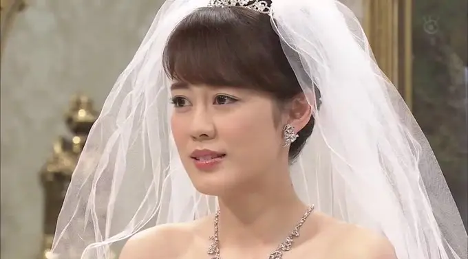 丘みどりと夫との馴れ初めや結婚歴について